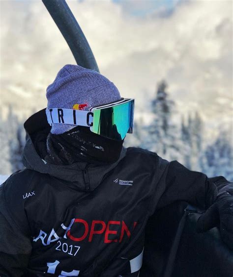 marcus kleveland snowboard jacket